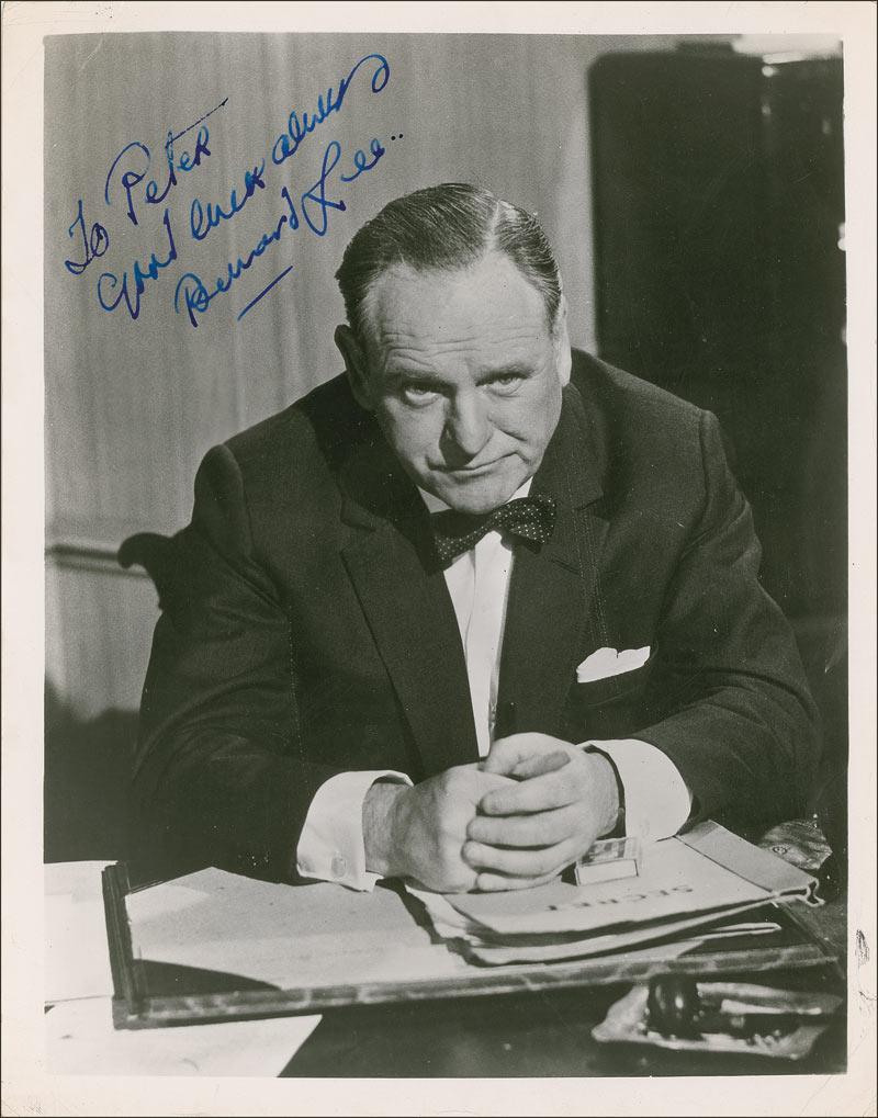 Bernard Lee