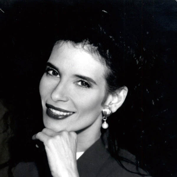 Theresa Saldana